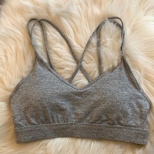 Old Navy Active Strappy V-neck Sports Bra